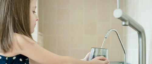 Selecting and caring for kitchen faucets